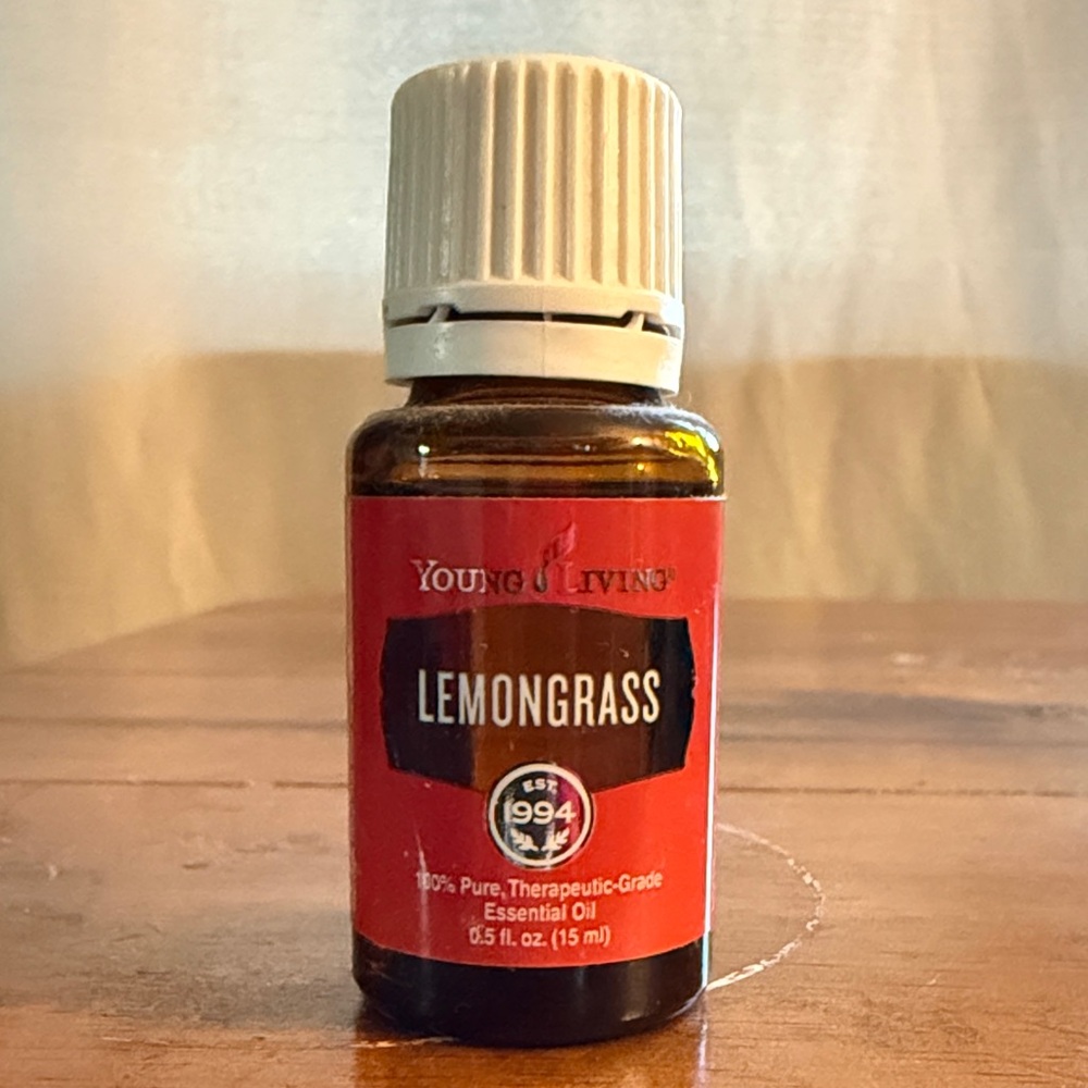 Young Living Lemongrass Oil with Red Label